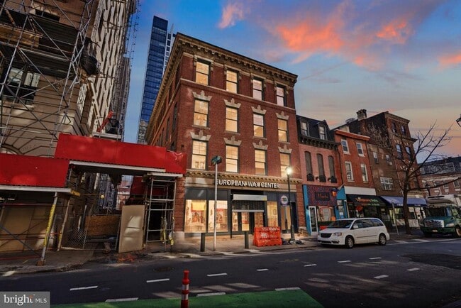 Building Photo - 203 S 13th St