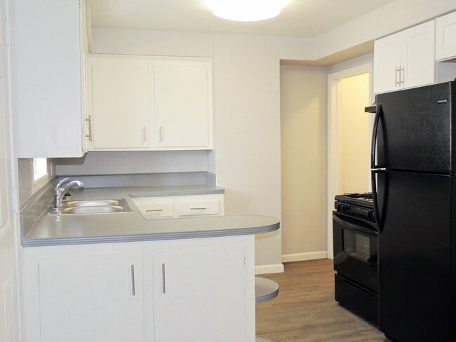 Building Photo - 710-712 E. 222nd St.