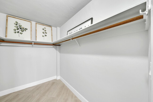 Building Photo - 170 N Ocean Blvd