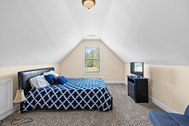 Building Photo - 3BR Craftsman Ranch with Bonus Room on Pye Lake! Available Furnished or Unfurnished