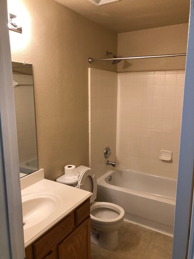 Building Photo - 9187 Gaspard Ct