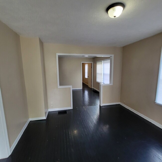 Building Photo - Christian Park area 2BR House for LEASE!