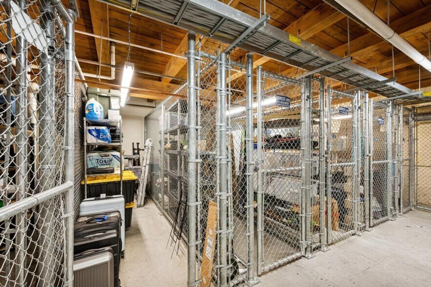 Building Photo - 127 5th St NE