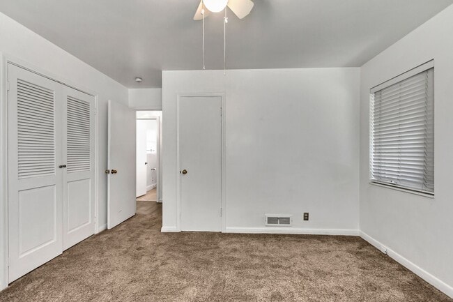 Building Photo - Exceptional 4-Bedroom Home in Prime Sugar House Location!