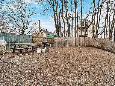 Building Photo - 16 Park Pl