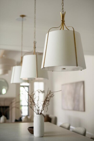 Building Photo - 4224 Granny White Pike