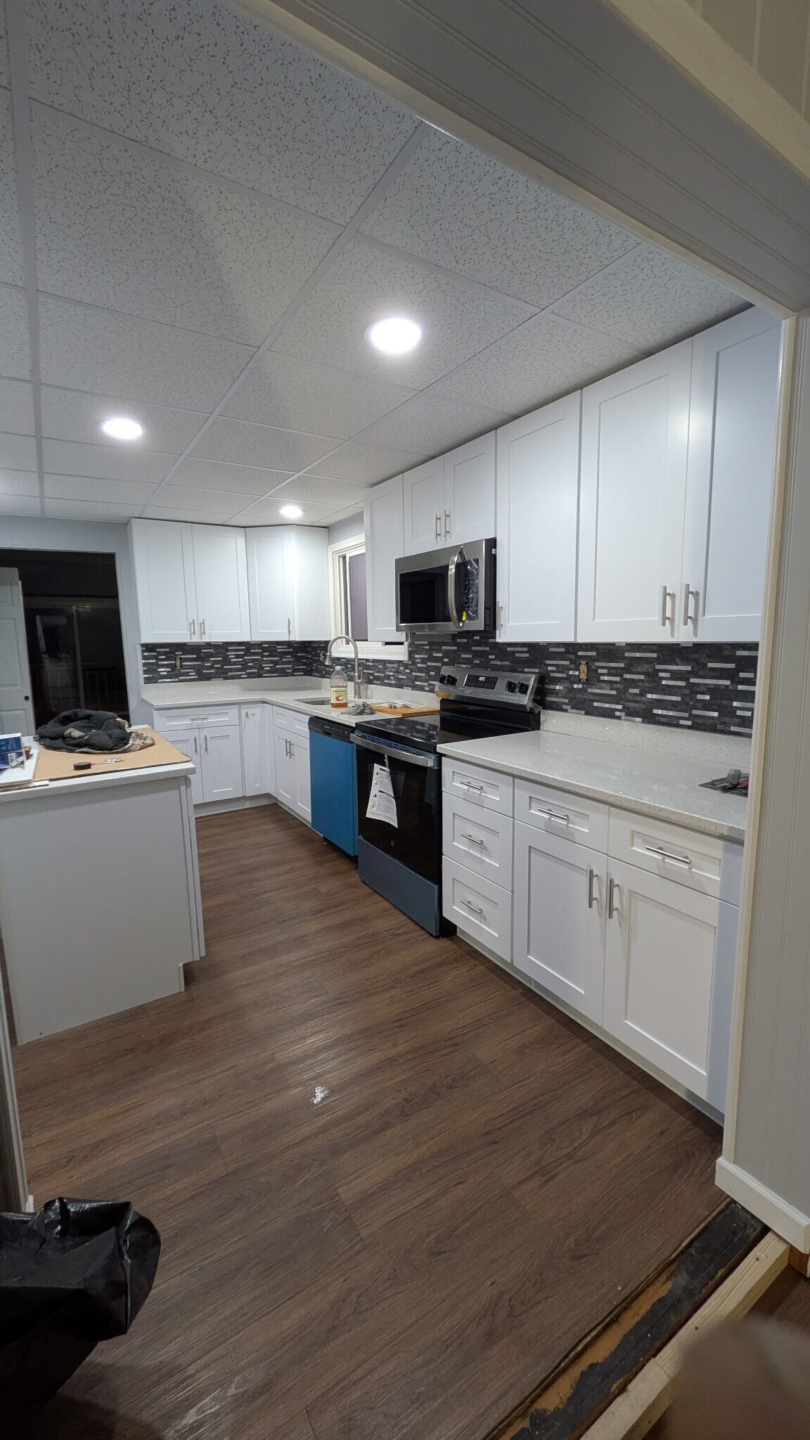 New appliances - 1010 Eisenhower Way