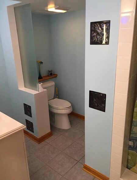 Building Photo - 4845 W 14th St