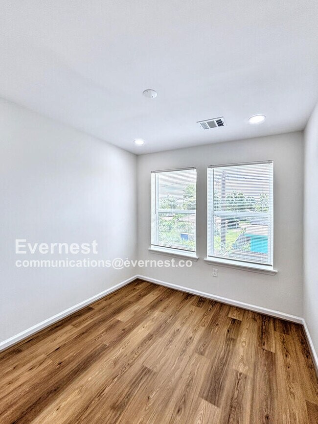 Building Photo - 9913 Porto Rico Rd
