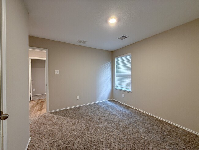 Building Photo - 12314 Morning Vis Dr