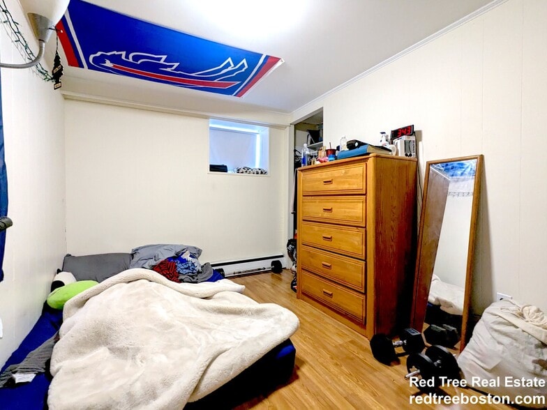 Building Photo - 19 Brighton Ave