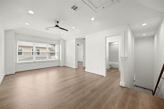 Building Photo - 2752 Sunny Briar Dr