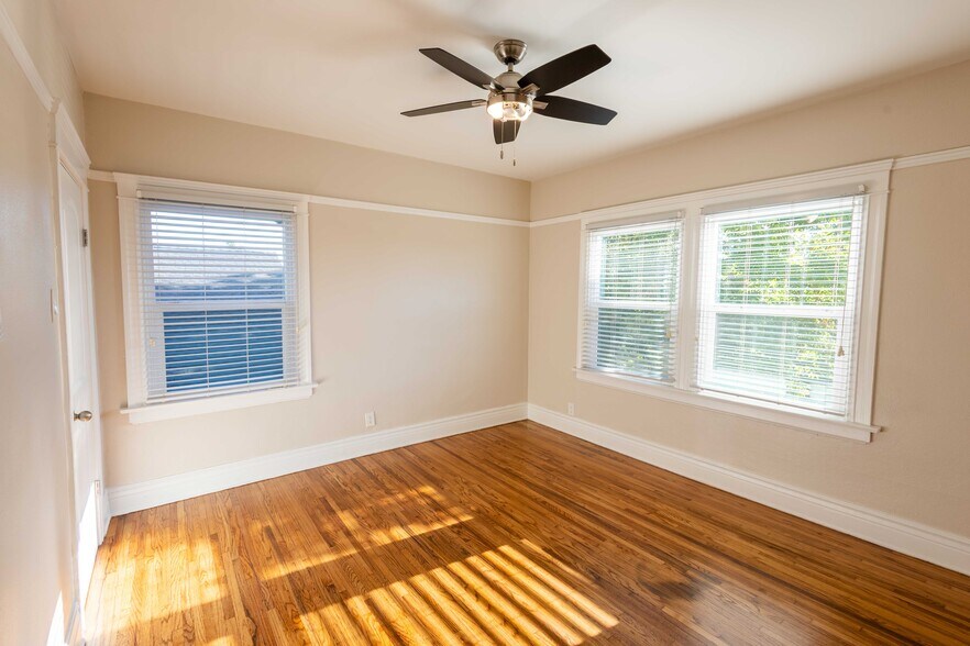 Building Photo - 4210 Halldale Ave