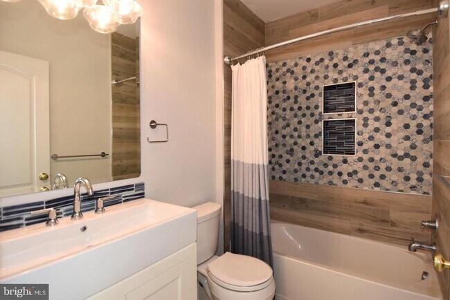 Building Photo - 43265 Morven Square