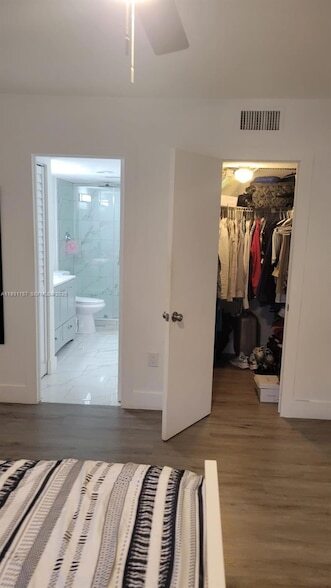 Building Photo - 4158 Inverrary Dr