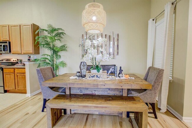 Building Photo - 2344 Golden Lake Loop