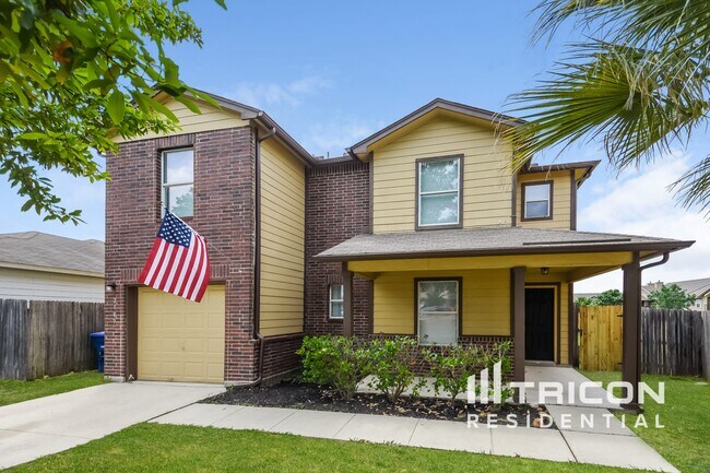 Building Photo - 2107 Hollow Cir