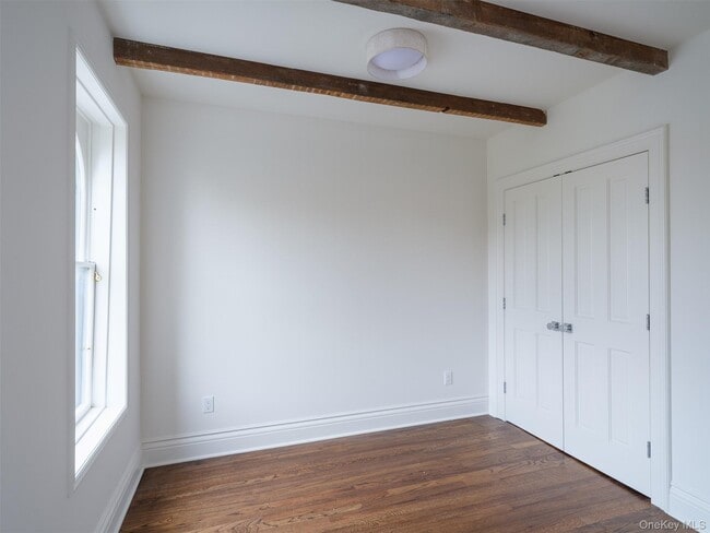 Building Photo - 702-704-704 Columbia St