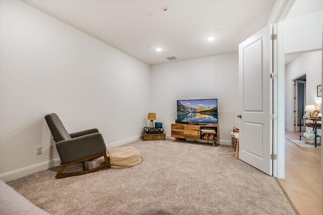 Building Photo - 5608 Cimarron Rdg Ln