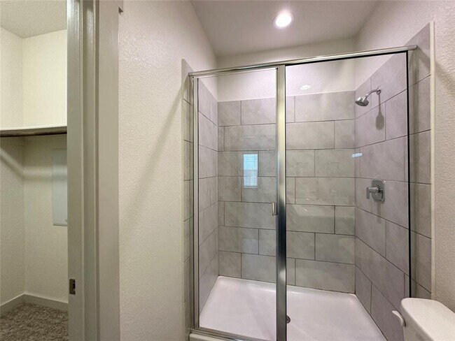 Building Photo - 5132 Vanner Path