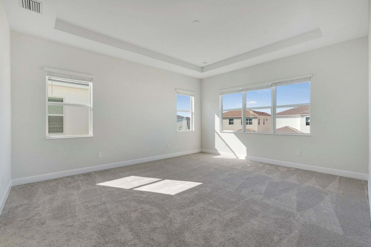 Building Photo - 14959 Redcove Pl