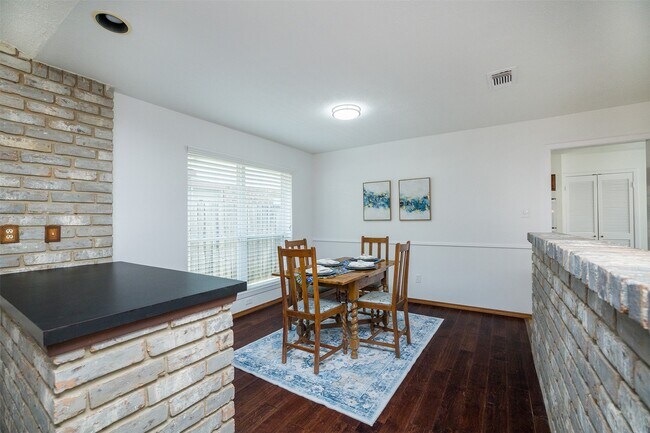 Building Photo - 12410 Pantano Drive