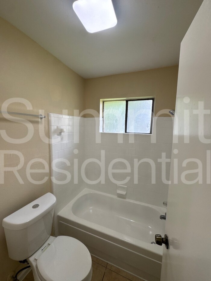 Building Photo - 7214 Foxbend Ln