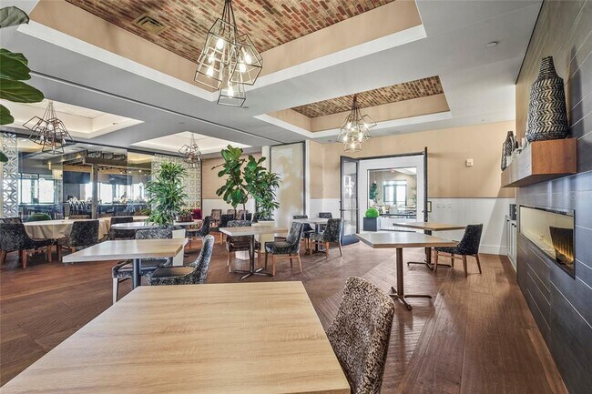 Building Photo - 13731 Messina Loop