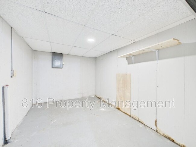 Building Photo - 7939 NW 79th Pl