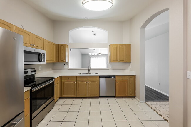 Building Photo - 8711 N 112th Ave