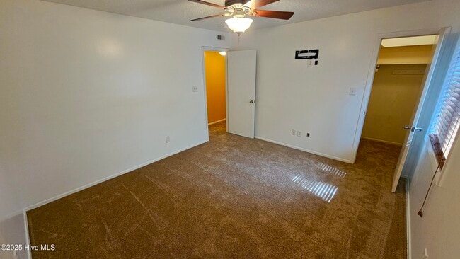 Building Photo - 709 Terrace Ct