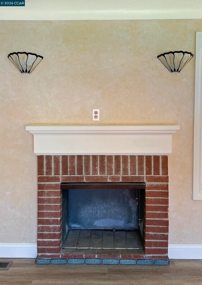 Building Photo - 192 Viewmont Ave