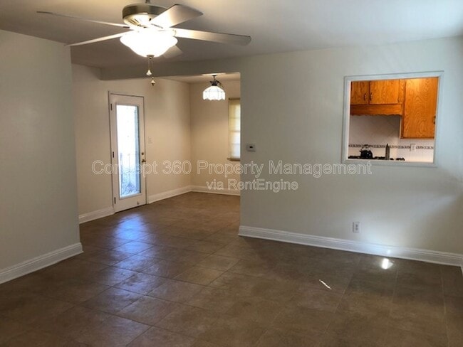 Building Photo - 20935 Conradi Ave