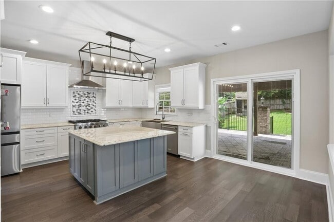 Building Photo - 5038 Wickford Dr