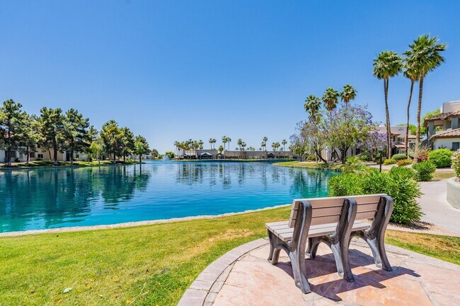 Building Photo - Chandler's Best-Kept Secret: Spacious Cond...