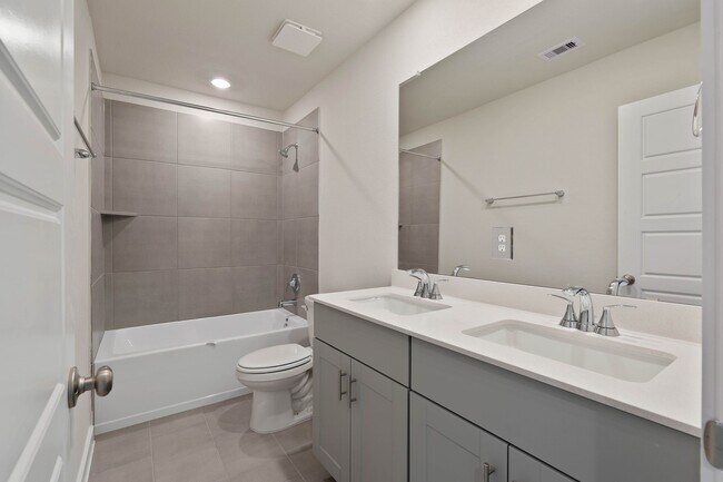 Building Photo - 17901 Stone Ter Ct