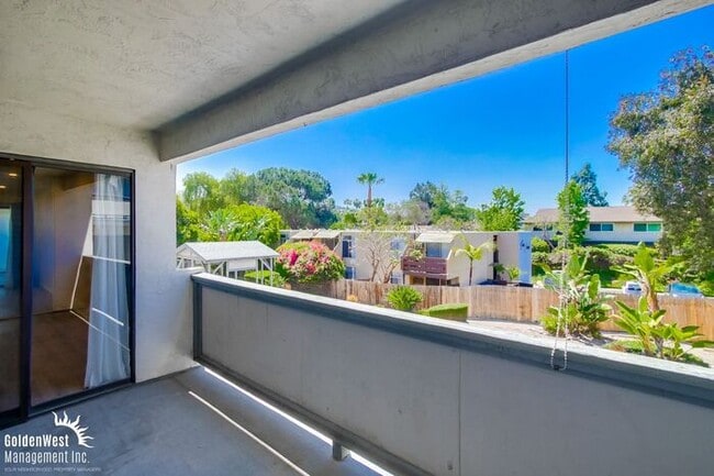 Building Photo - Updated 2Bdm 2Ba Condo in Windsor Chalet C...