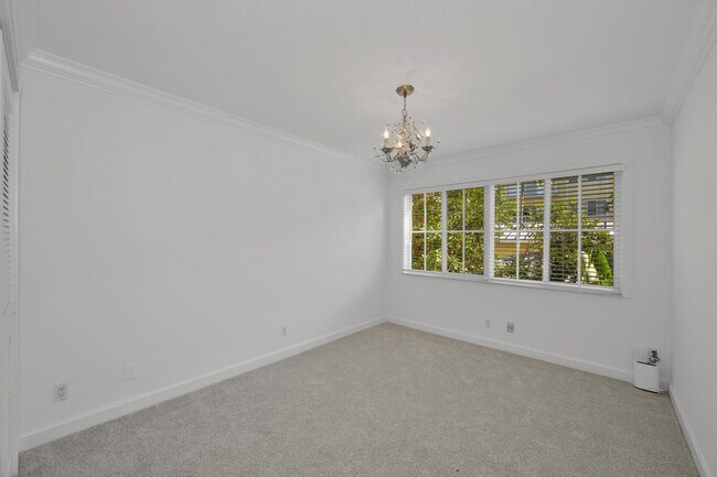 Building Photo - 1515 E Broward Blvd