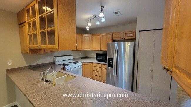 Building Photo - 5632 137th Pl SE