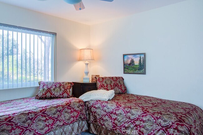 Building Photo - 5500 Paseo Del Lago W