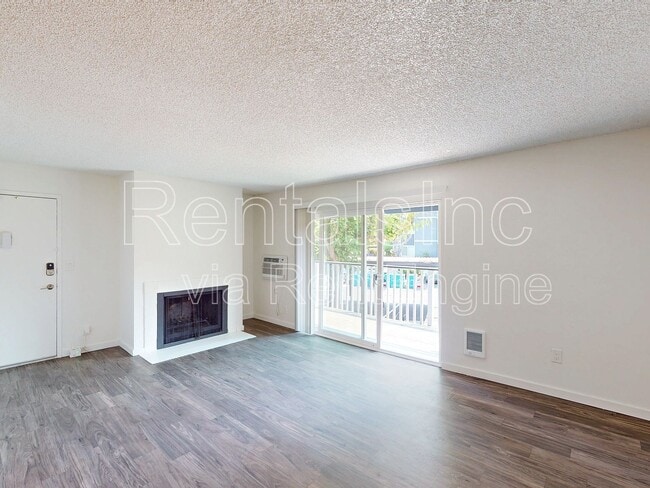 Building Photo - 521 Alameda del Prado