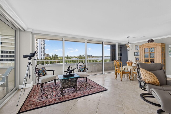 Building Photo - 5280 N Ocean Dr