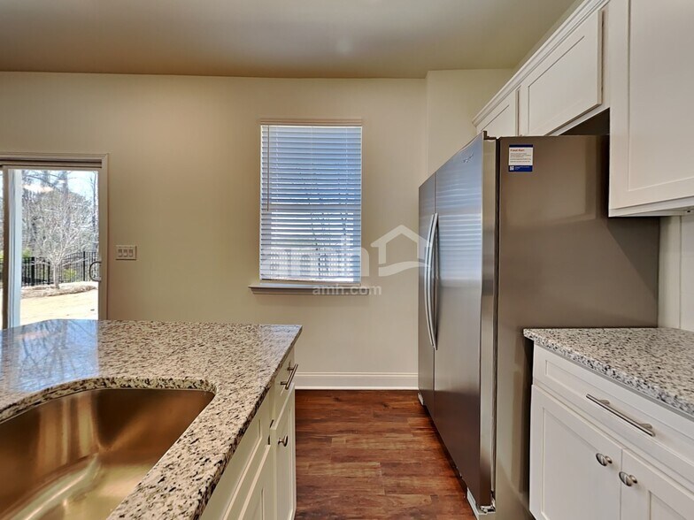 Building Photo - 2580 Spring Moss Ct