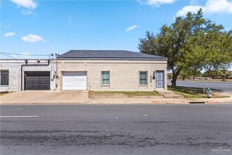 Building Photo - 18 La Vista Ave