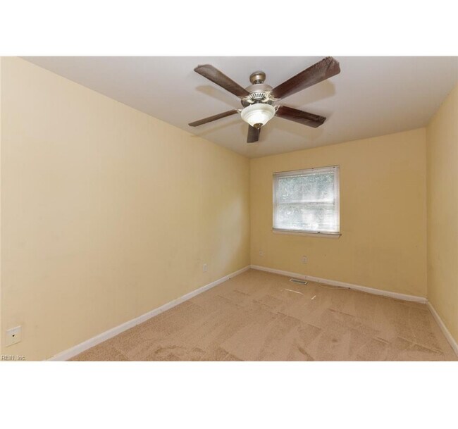 Building Photo - 5378 Palmyra Ct