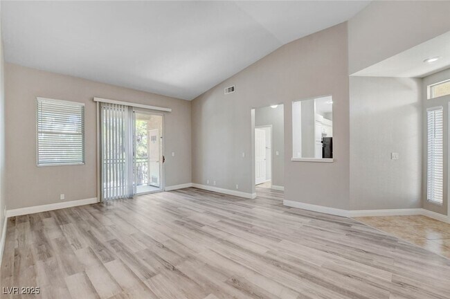 Building Photo - 5155 W Tropicana Ave