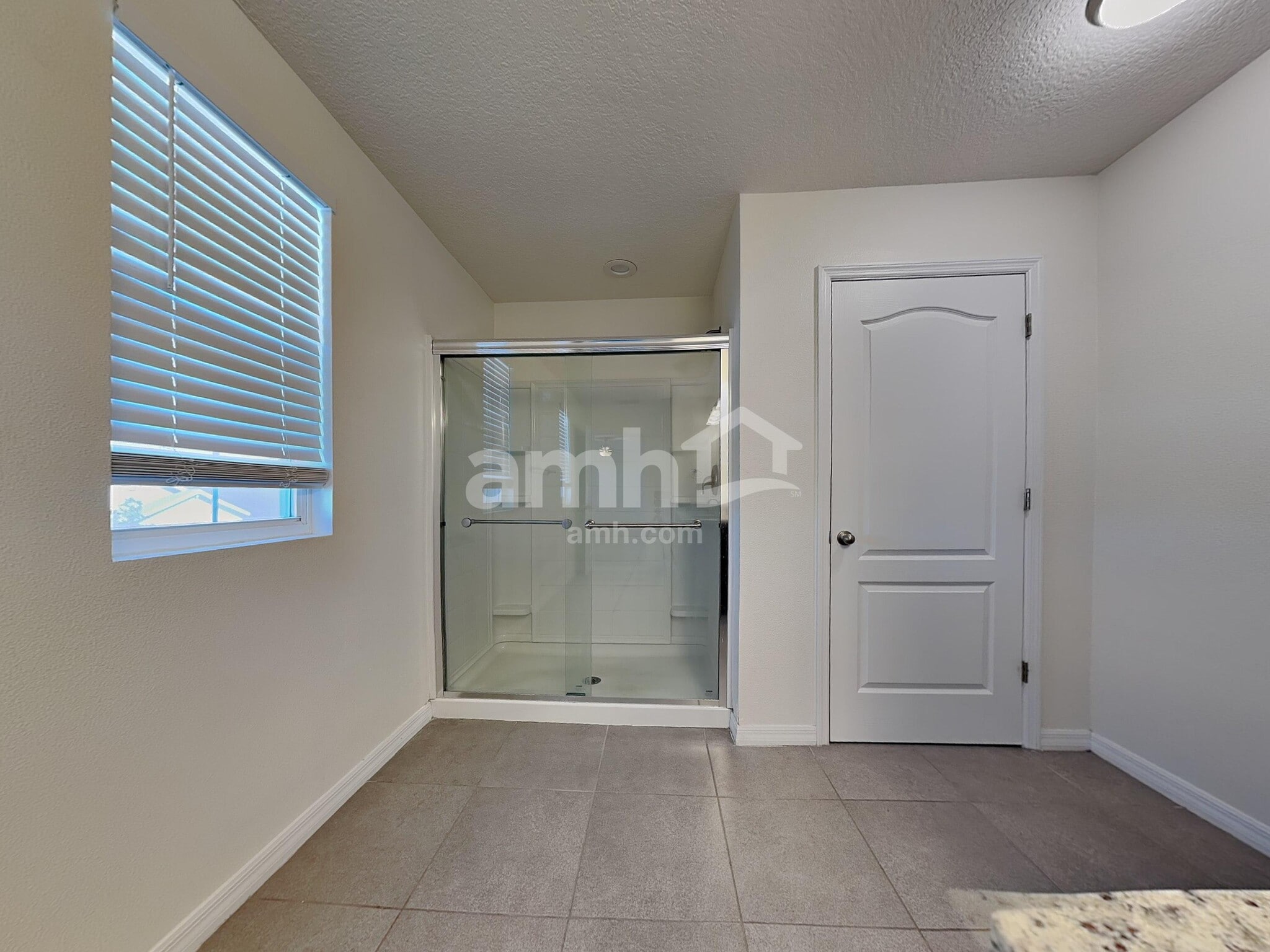 Building Photo - 35900 Jenny Lynne Cir