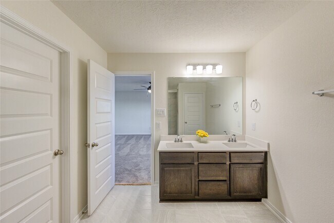 Building Photo - 22851 Fulton Lndg Dr