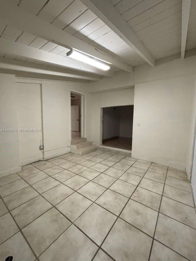 Building Photo - 561 NW 113th St