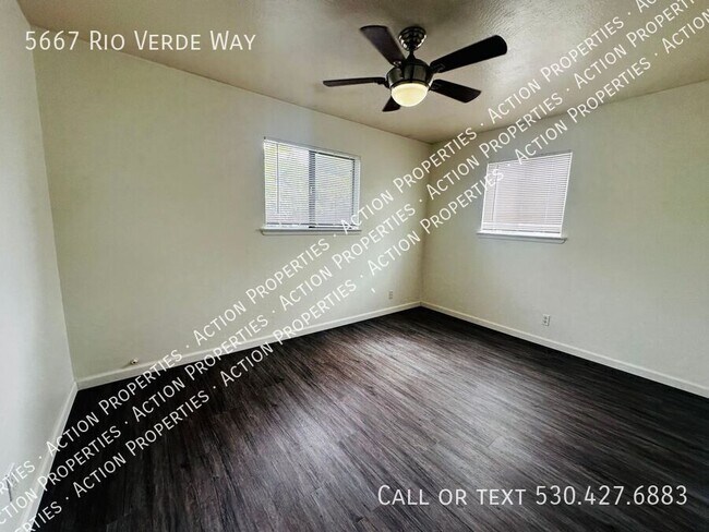 Building Photo - 5667 Rio Verde Way
